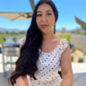 Meet your Posher, Leonor